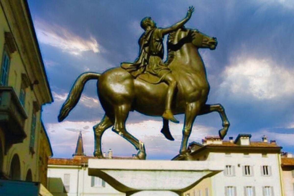 Il Regisole di Pavia: storia, misteri e fascino della statua simbolo della città