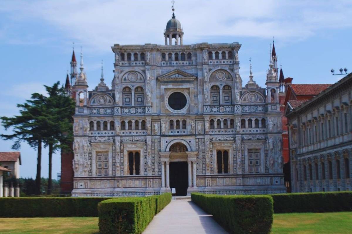 Alla Scoperta della Magnifica Certosa di Pavia: Tesoro Rinascimentale della Lombardia